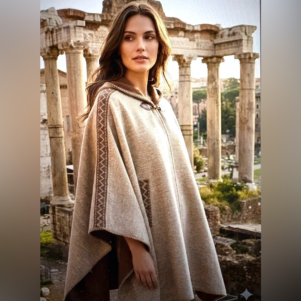 FENDI ROMA Cape Poncho Wool Beige Fawn Embroidered Accent Leather Toggle Pockets